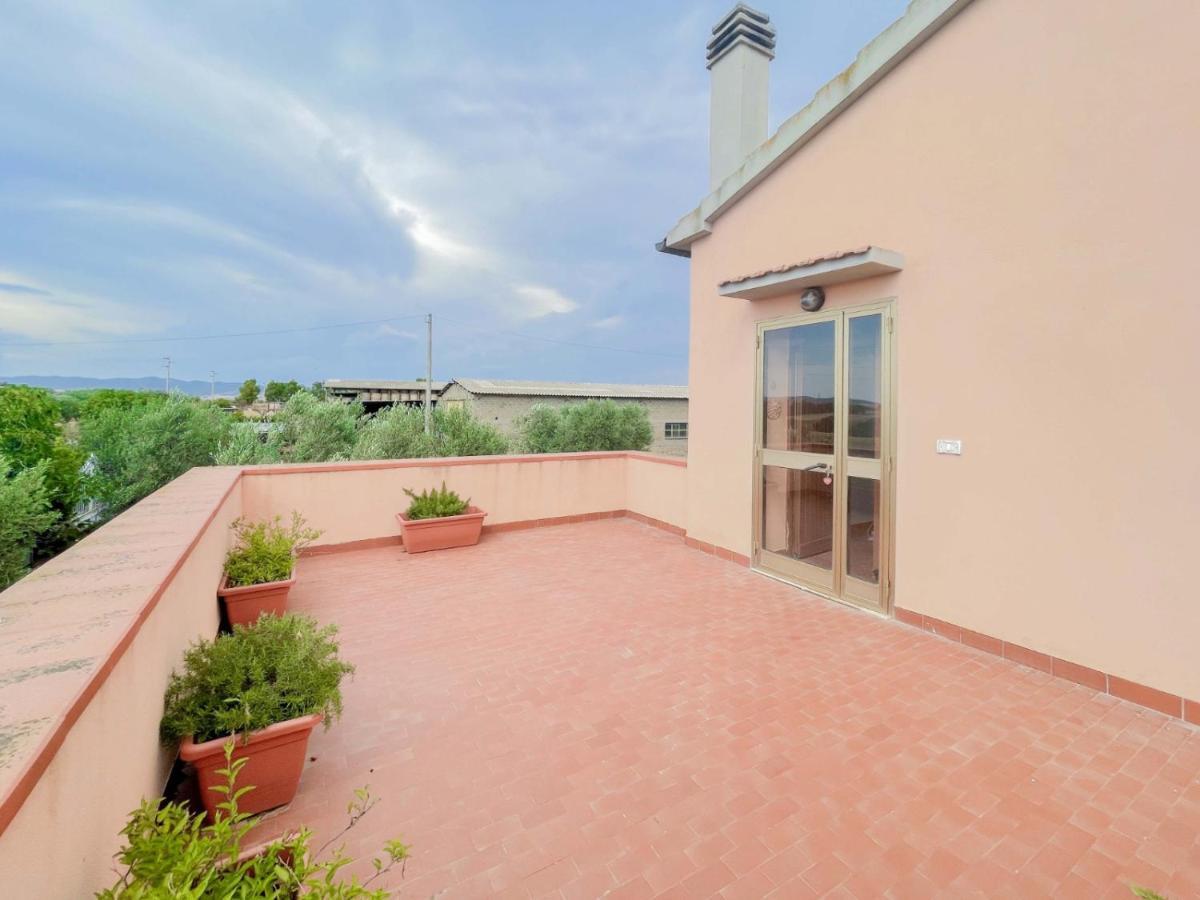 Villa In Campagna Tra Natura E Verde Монтальто-ди-Кастро Экстерьер фото